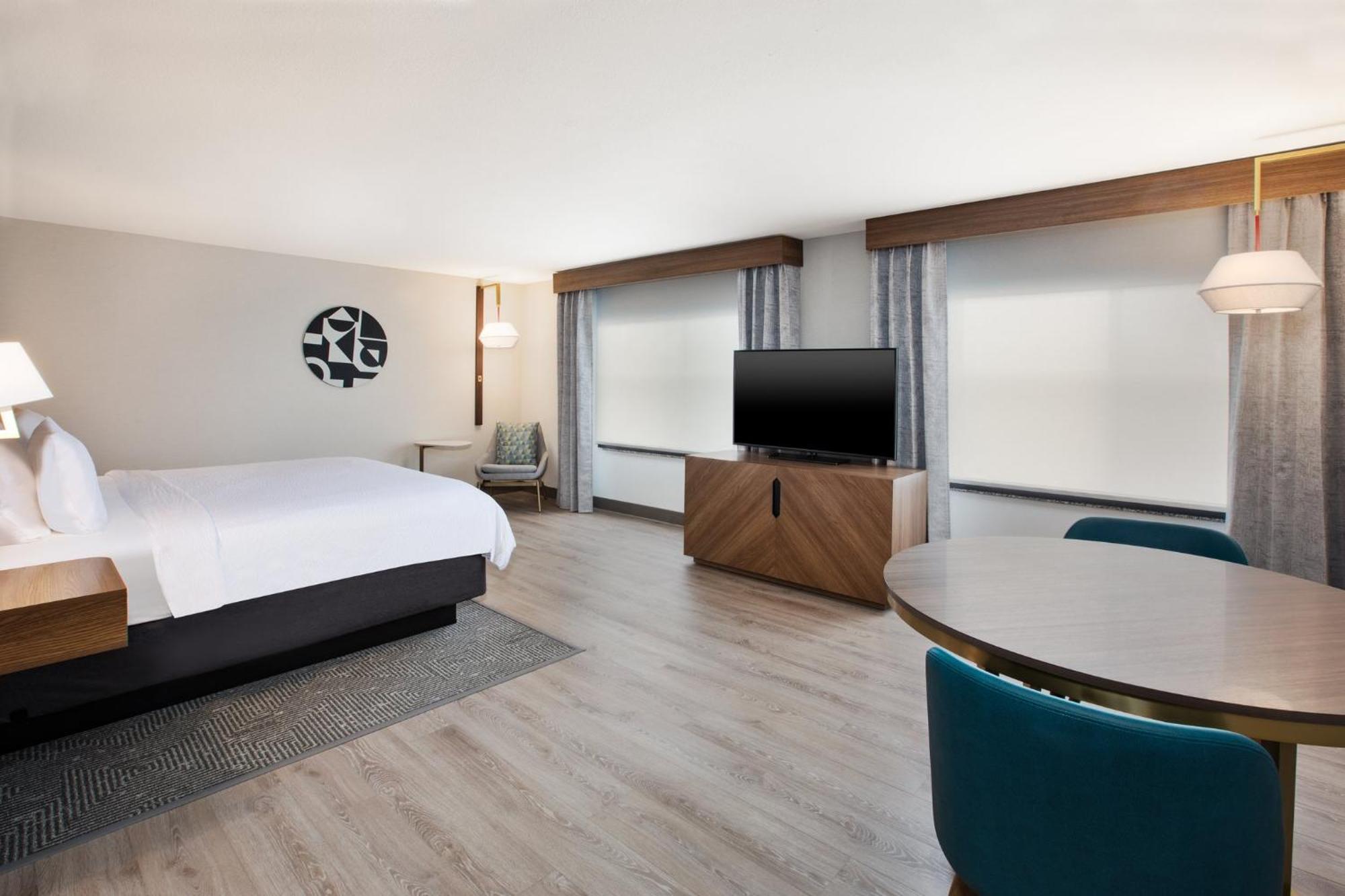 Hotel Airport - California By Ihg